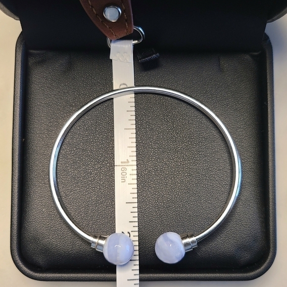 SAVVY CIE JEWELS Flexible Blue Lace Agate Cuff Bracelet, NWOT - Picture 8 of 9